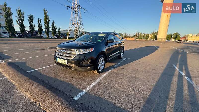 Позашляховик / Кросовер Ford Edge 2017 в 