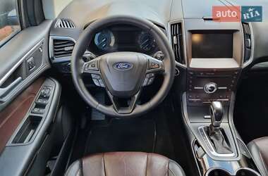 Внедорожник / Кроссовер Ford Edge 2018 в 