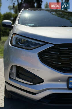 Внедорожник / Кроссовер Ford Edge 2019 в 
