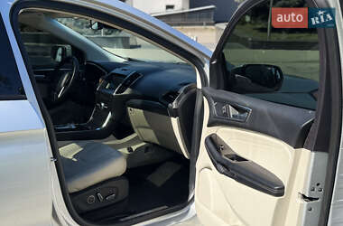 Внедорожник / Кроссовер Ford Edge 2019 в 