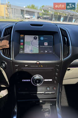 Внедорожник / Кроссовер Ford Edge 2019 в 