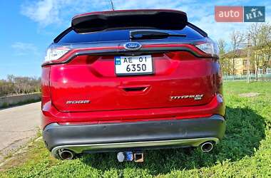 Внедорожник / Кроссовер Ford Edge 2015 в 
