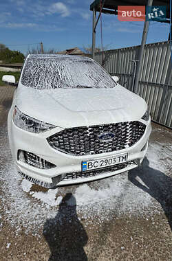 Внедорожник / Кроссовер Ford Edge 2021 в 