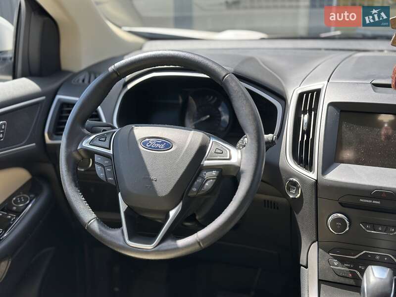 Внедорожник / Кроссовер Ford Edge 2018 в Черновцах