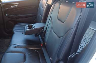 Внедорожник / Кроссовер Ford Edge 2016 в 