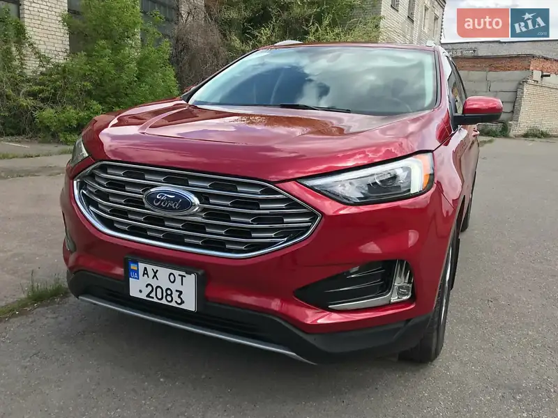 Позашляховик / Кросовер Ford Edge 2022 в 