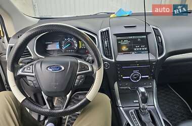 Внедорожник / Кроссовер Ford Edge 2015 в 
