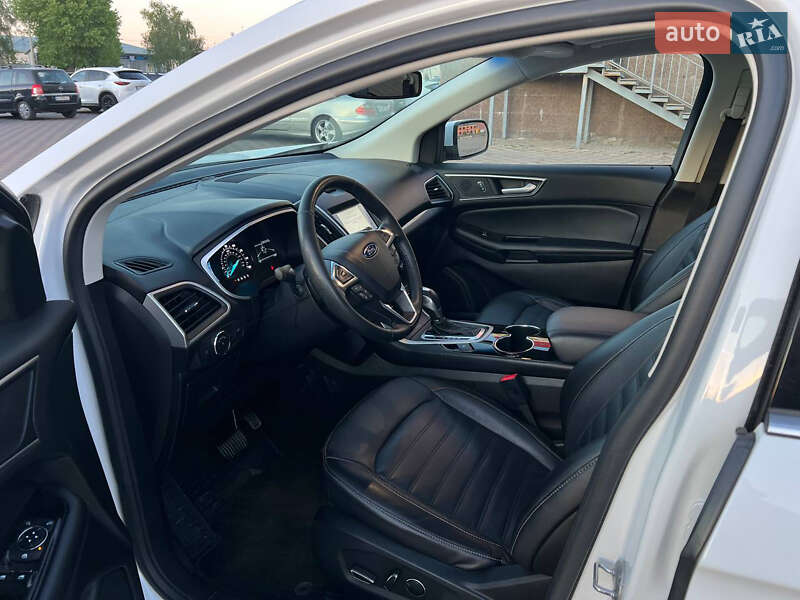Внедорожник / Кроссовер Ford Edge 2016 в Гайсине