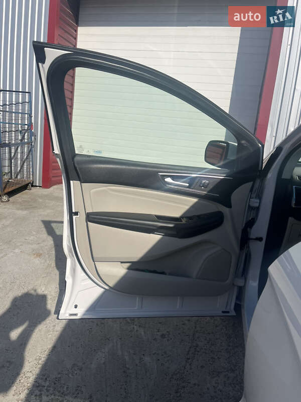 Внедорожник / Кроссовер Ford Edge 2015 в Сумах