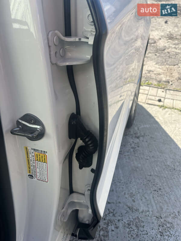 Внедорожник / Кроссовер Ford Edge 2015 в Сумах