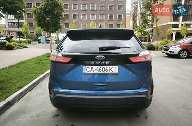 Позашляховик / Кросовер Ford Edge 2021 в 