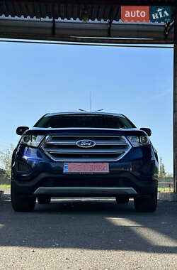 Позашляховик / Кросовер Ford Edge 2016 в 