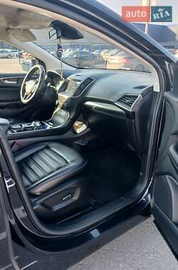 Внедорожник / Кроссовер Ford Edge 2018 в 