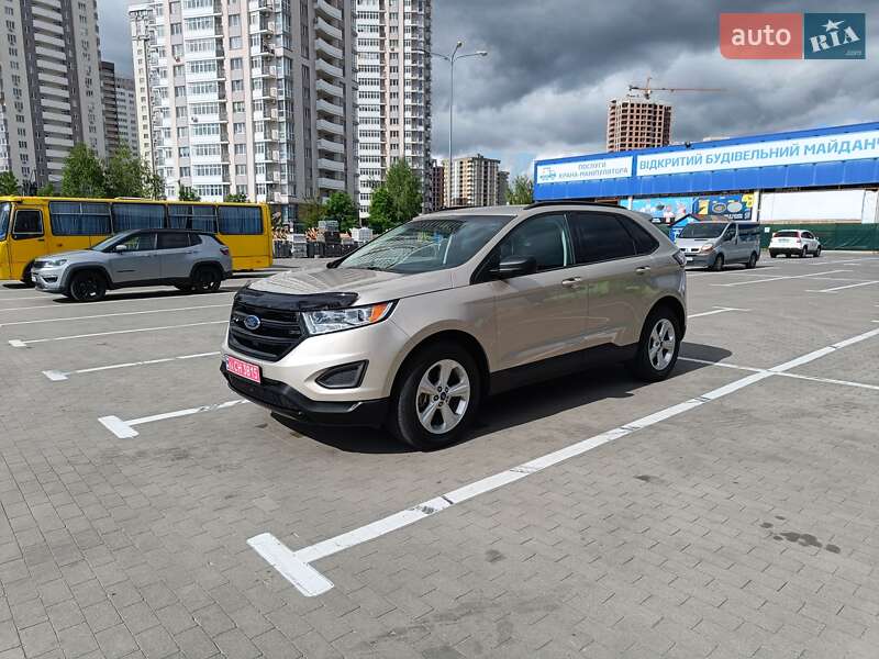 Позашляховик / Кросовер Ford Edge 2017 в 