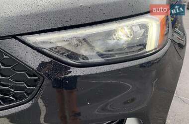 Позашляховик / Кросовер Ford Edge 2023 в 
