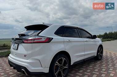 Внедорожник / Кроссовер Ford Edge 2021 в 