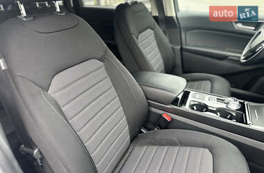 Внедорожник / Кроссовер Ford Edge 2020 в 