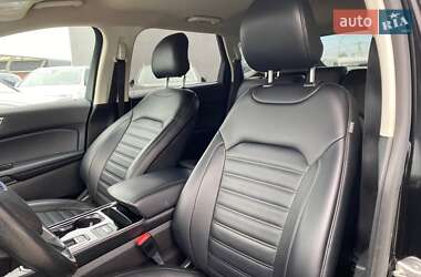 Внедорожник / Кроссовер Ford Edge 2019 в 