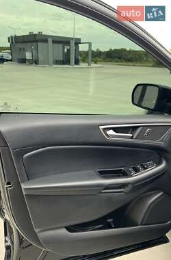 Внедорожник / Кроссовер Ford Edge 2015 в 