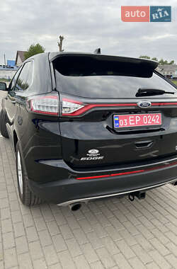 Внедорожник / Кроссовер Ford Edge 2016 в 