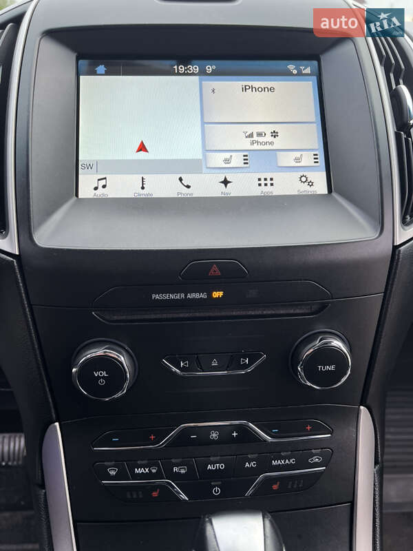 Внедорожник / Кроссовер Ford Edge 2016 в Нововолынске