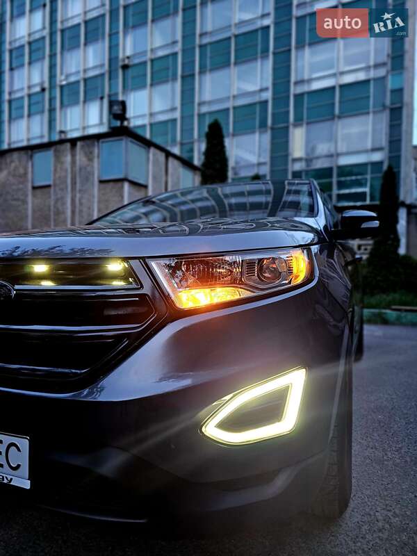 Внедорожник / Кроссовер Ford Edge 2016 в Черновцах