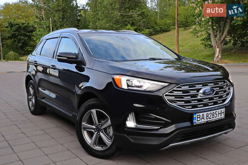 Внедорожник / Кроссовер Ford Edge 2018 в 