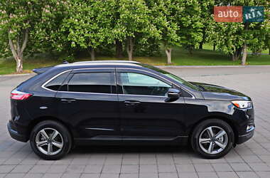 Внедорожник / Кроссовер Ford Edge 2018 в 