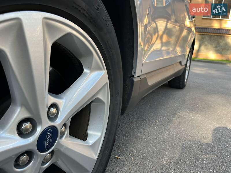 Внедорожник / Кроссовер Ford Edge 2016 в Чернигове