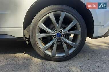 Внедорожник / Кроссовер Ford Edge 2017 в 
