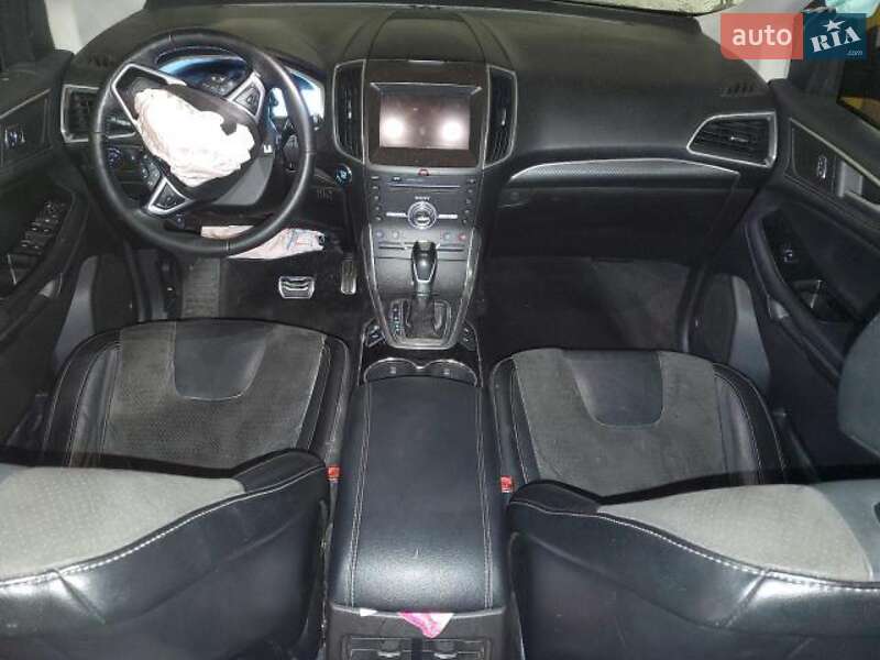 Внедорожник / Кроссовер Ford Edge 2016 в Львове