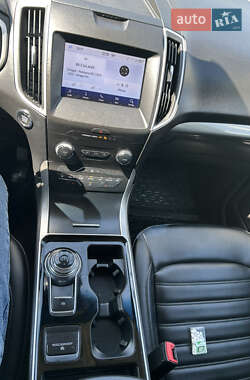 Внедорожник / Кроссовер Ford Edge 2020 в 
