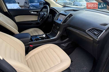 Позашляховик / Кросовер Ford Edge 2020 в 