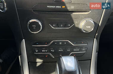 Внедорожник / Кроссовер Ford Edge 2017 в 