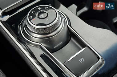 Внедорожник / Кроссовер Ford Edge 2020 в 