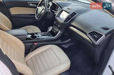 Внедорожник / Кроссовер Ford Edge 2018 в 