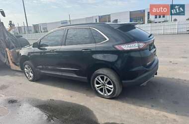 Позашляховик / Кросовер Ford Edge 2015 в 