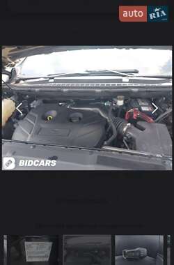 Позашляховик / Кросовер Ford Edge 2015 в 