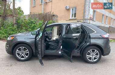 Позашляховик / Кросовер Ford Edge 2016 в 