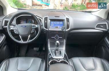 Позашляховик / Кросовер Ford Edge 2016 в 