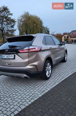 Внедорожник / Кроссовер Ford Edge 2020 в 