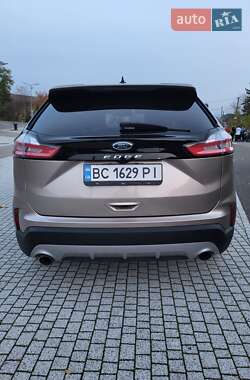 Внедорожник / Кроссовер Ford Edge 2020 в 
