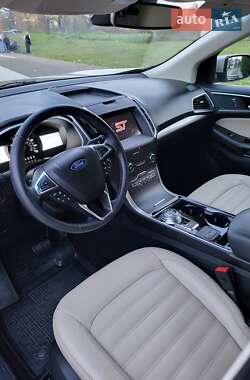 Внедорожник / Кроссовер Ford Edge 2020 в 