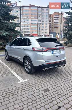 Позашляховик / Кросовер Ford Edge 2016 в 