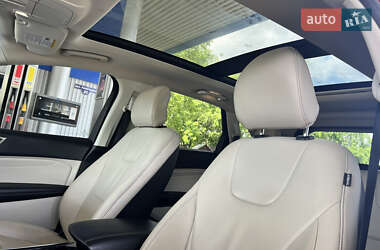 Внедорожник / Кроссовер Ford Edge 2019 в 