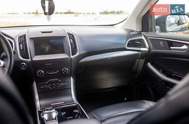 Внедорожник / Кроссовер Ford Edge 2018 в 