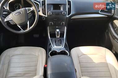Внедорожник / Кроссовер Ford Edge 2015 в 