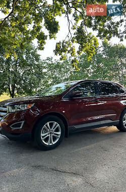 Позашляховик / Кросовер Ford Edge 2015 в 