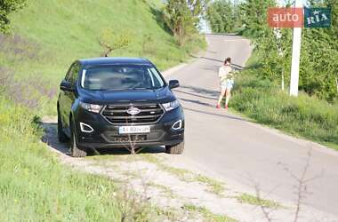 Внедорожник / Кроссовер Ford Edge 2015 в 