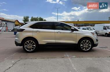 Внедорожник / Кроссовер Ford Edge 2017 в 